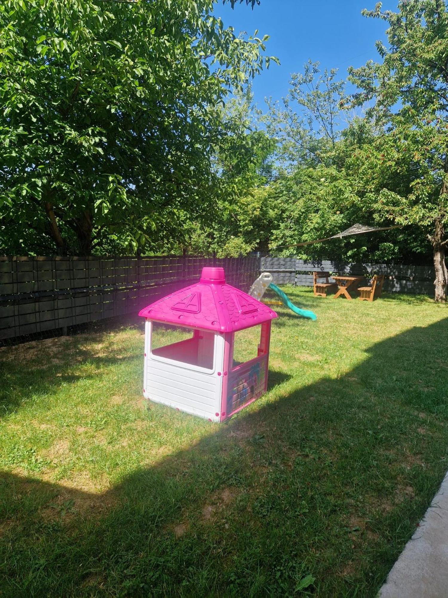 Cherry * Sarajevo